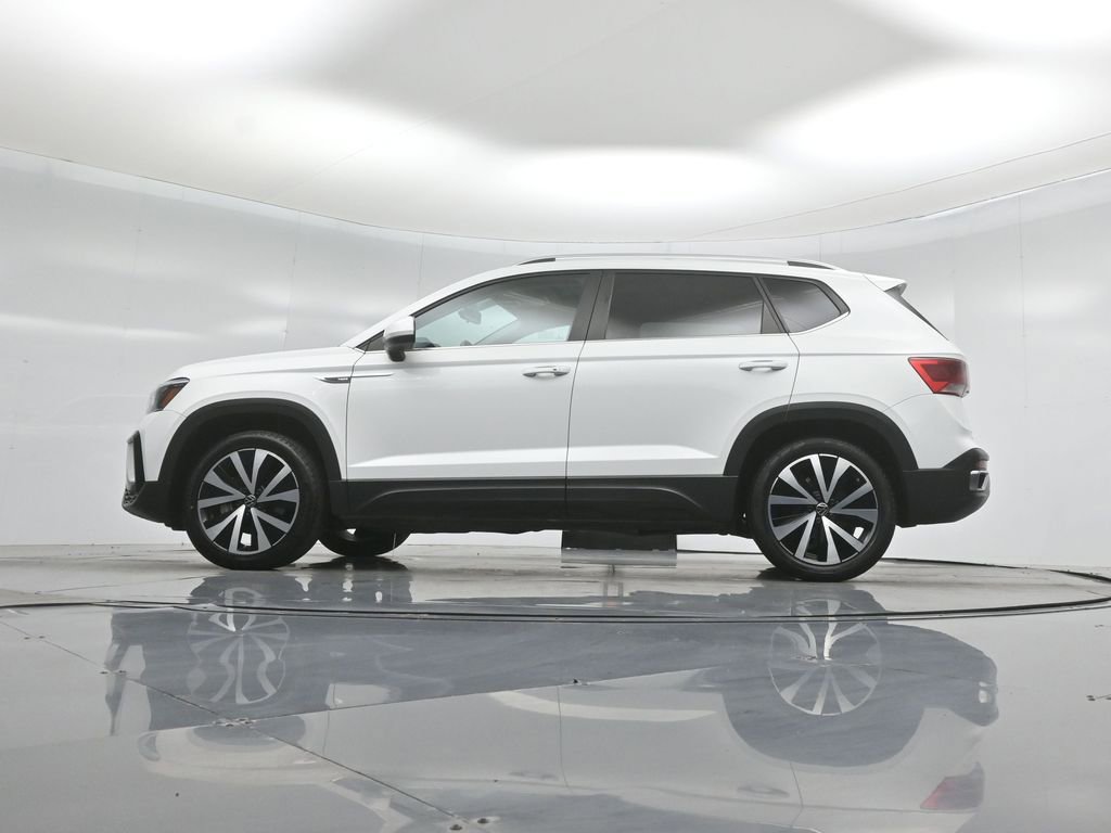 Used 2022 Volkswagen Taos SE FWD image 48