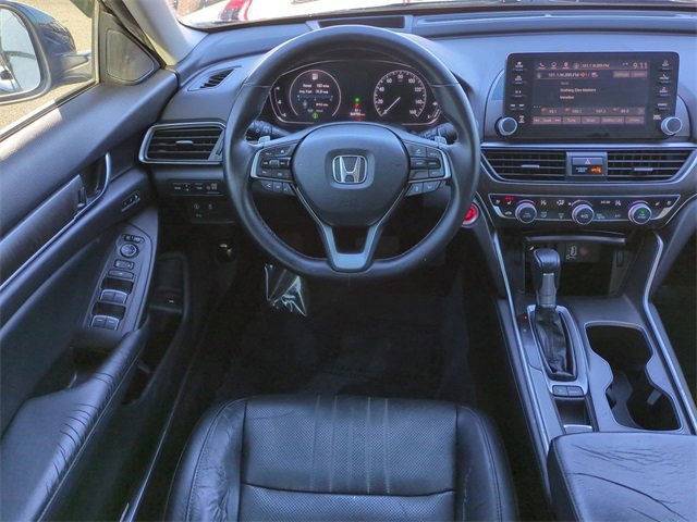 Used 2018 Honda Accord Touring image 15