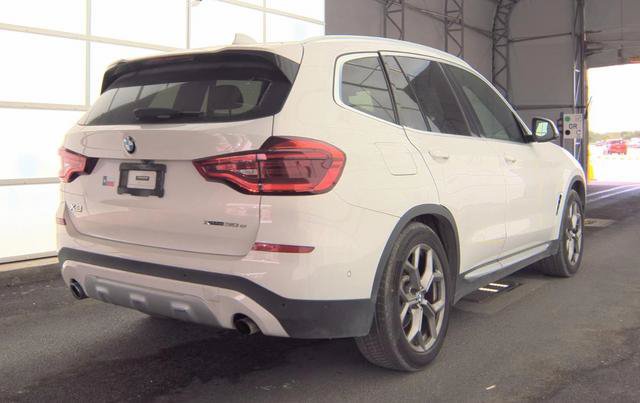 Used 2021 BMW X3 xDrive30e w/ Premium Package AWD/4WD image 3