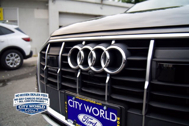 Used 2023 Audi Q7 2.0T Premium w/ Convenience Package AWD/4WD image 7