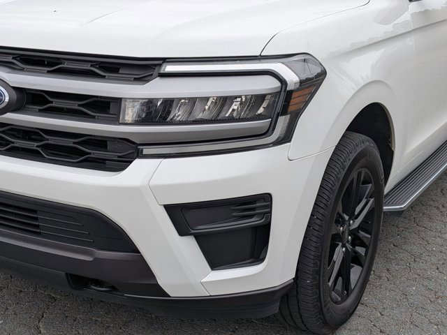 Certified 2022 Ford Expedition Max XLT image 10