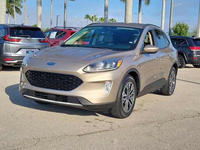 Certified 2020 Ford Escape SEL image 3