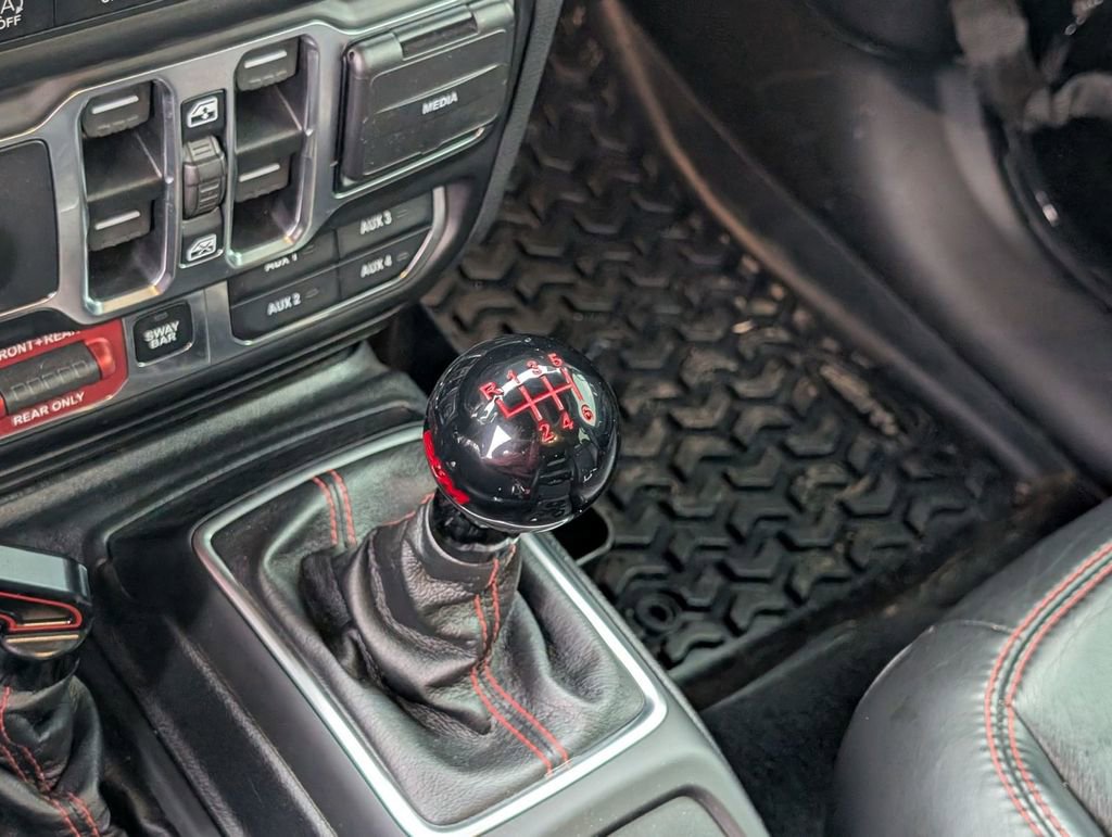 Used 2020 Jeep Wrangler Unlimited Rubicon w/ Steel Bumper Group image 22