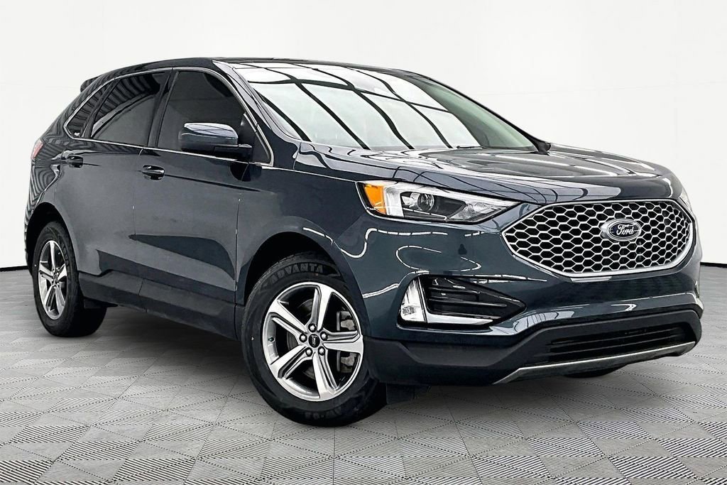 Certified 2023 Ford Edge SEL w/ Convenience Package AWD/4WD image 5