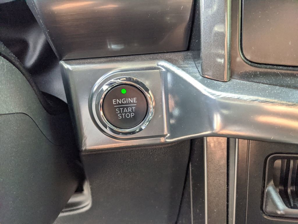 Certified 2023 Ford F150 Lariat image 25