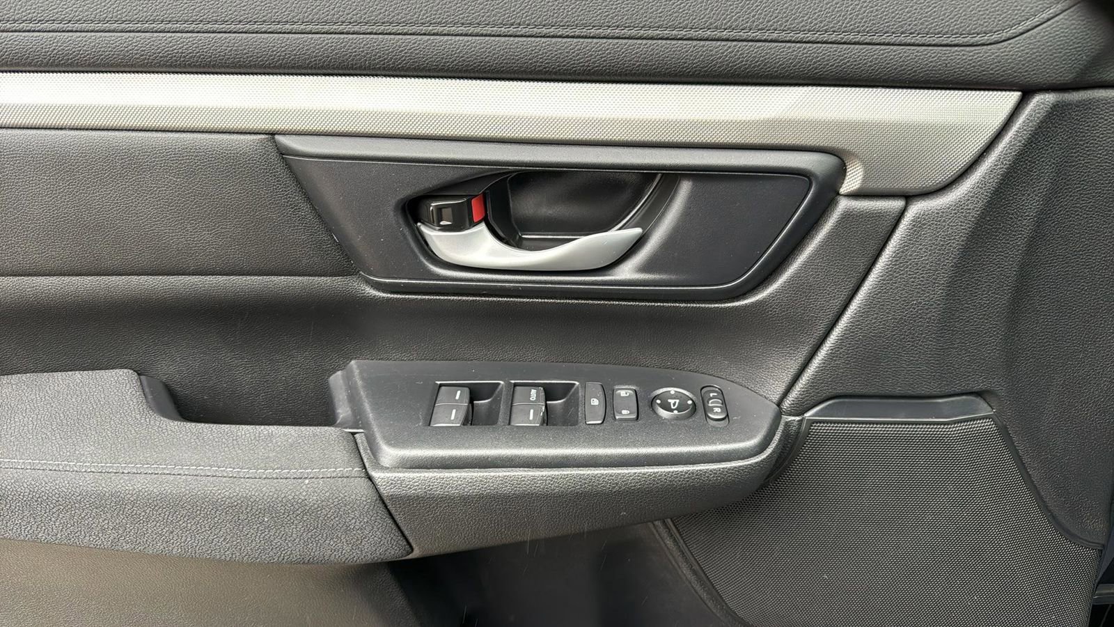 Used 2022 Honda CR-V LX image 12