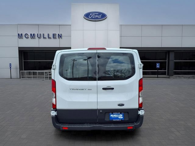 Certified 2017 Ford Transit 150 130 Low Roof RWD image 3