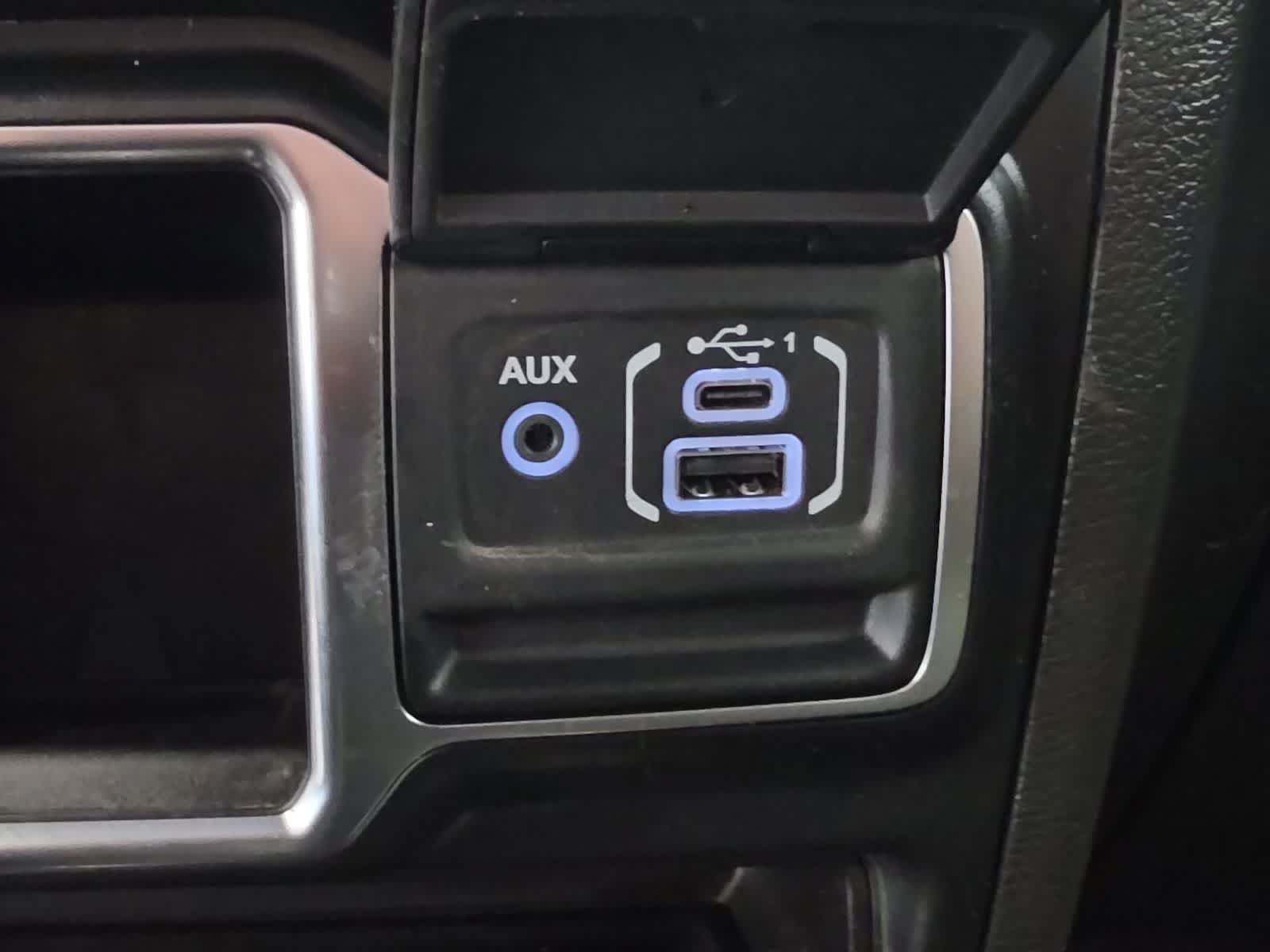 Used 2023 Jeep Wrangler Sport AWD/4WD image 18