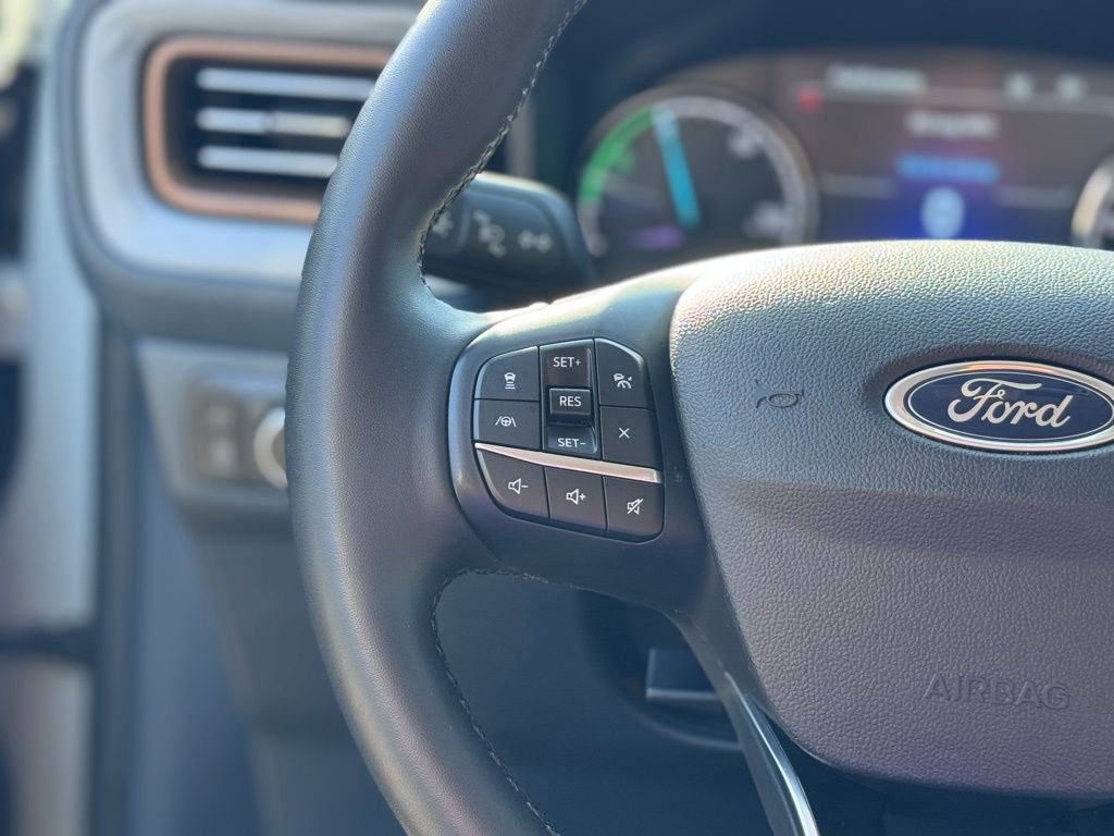 Certified 2024 Ford Maverick Lariat FWD image 13