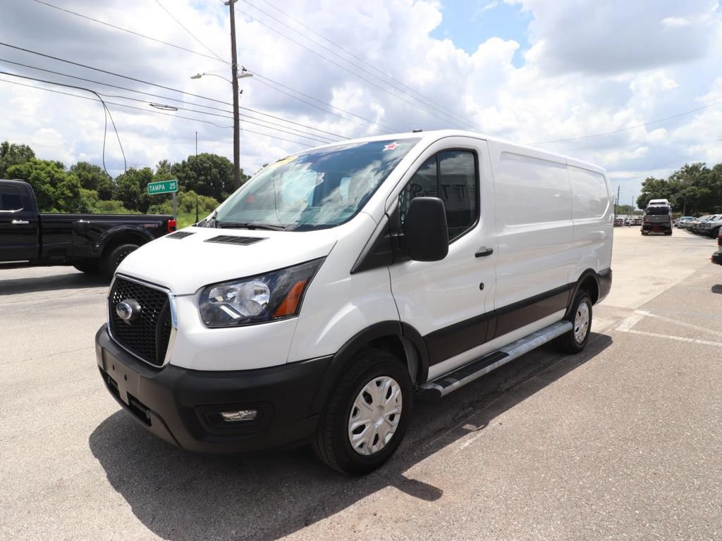 Certified 2025 Ford Transit 250 Low Roof w/ Exterior Upgrade Package RWD image 5