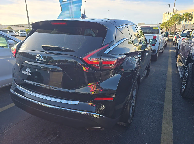 Used 2020 Nissan Murano S w/ Technology Package FWD image 2