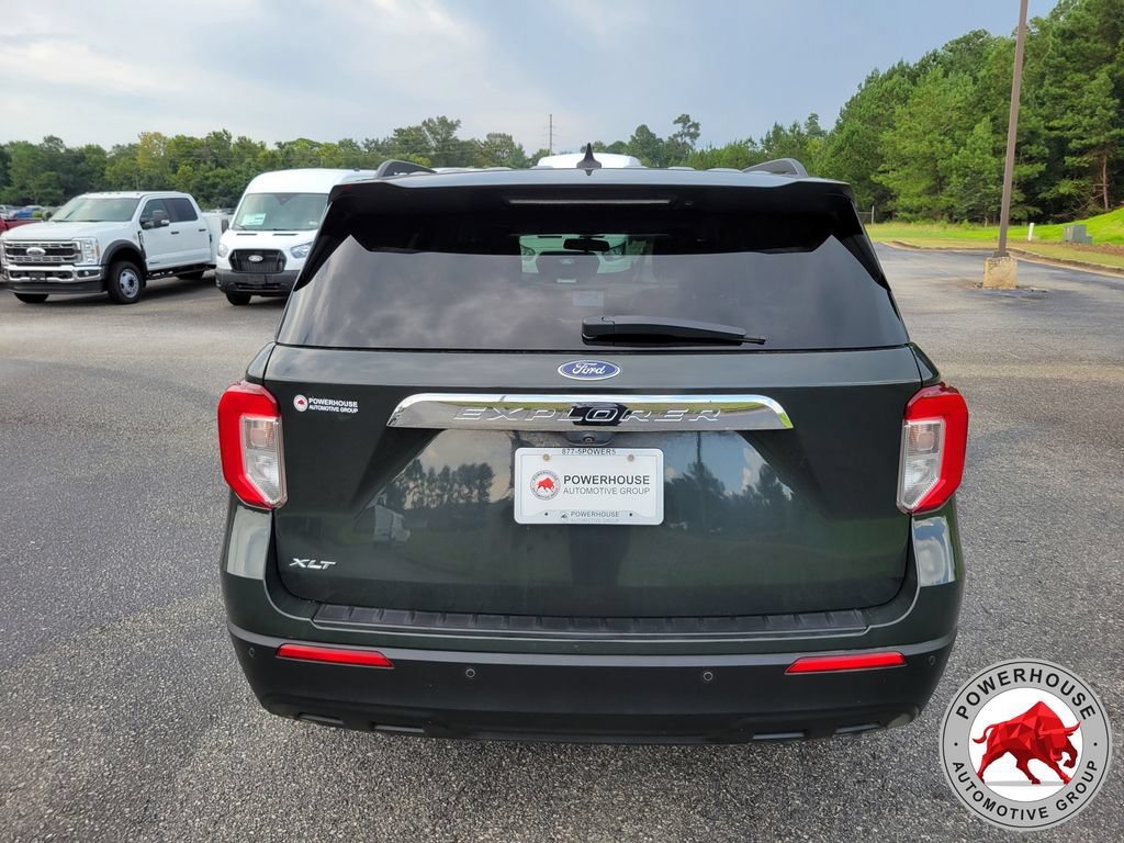 Certified 2022 Ford Explorer XLT RWD image 5