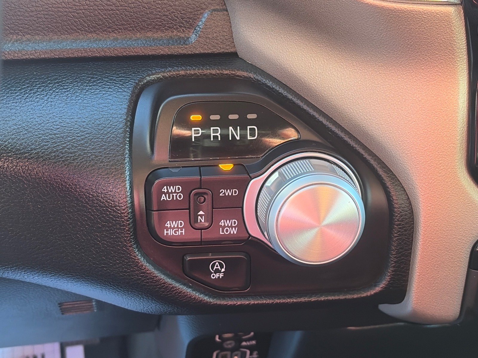 Used 2022 RAM 1500 Laramie AWD/4WD image 12