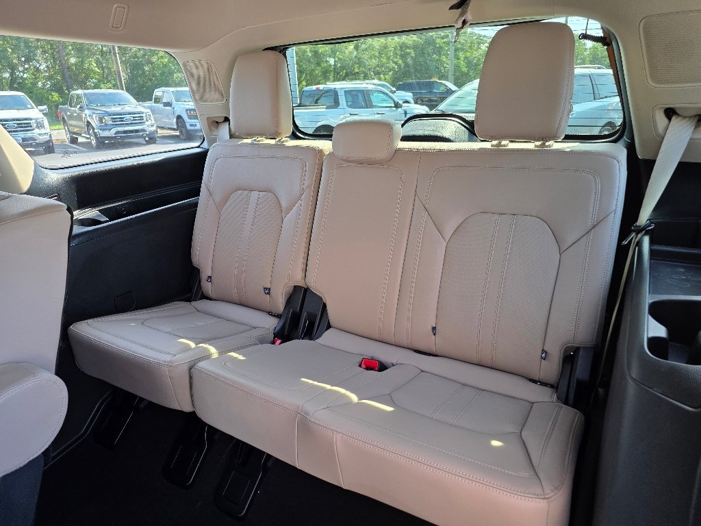 Certified 2024 Ford Expedition Limited RWD image 17