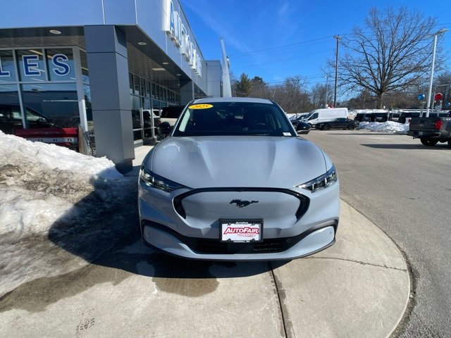 Certified 2025 Ford Mustang Mach-E Premium image 9