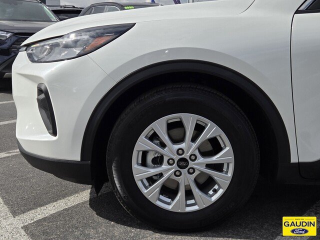 Certified 2023 Ford Escape Active FWD image 10
