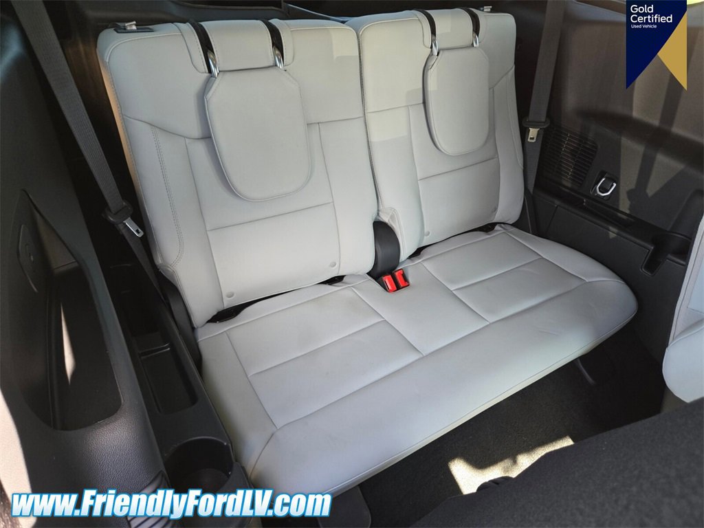 Certified 2025 Ford Explorer Platinum w/ Ultimate Package image 13