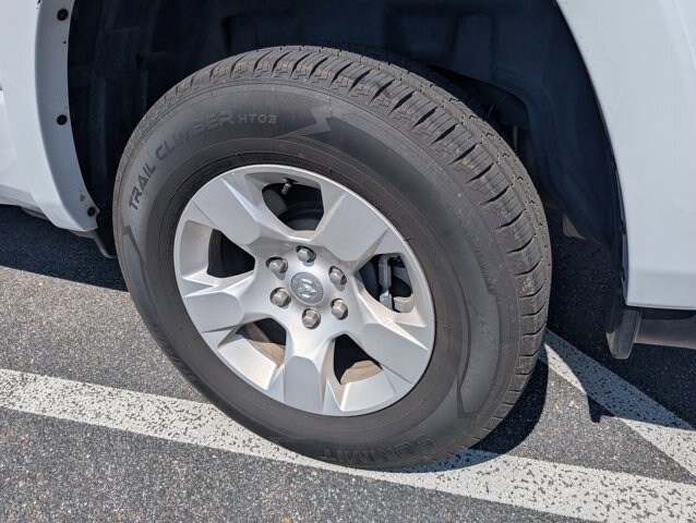 Used 2025 RAM 1500 Big Horn AWD/4WD image 31