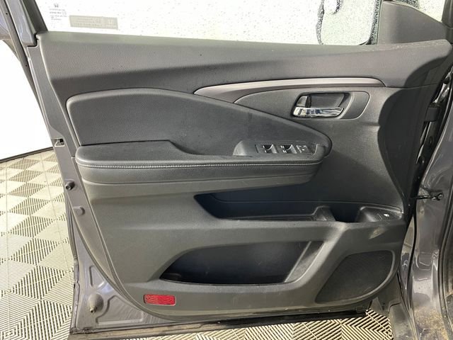 Used 2020 Honda Ridgeline Sport image 14