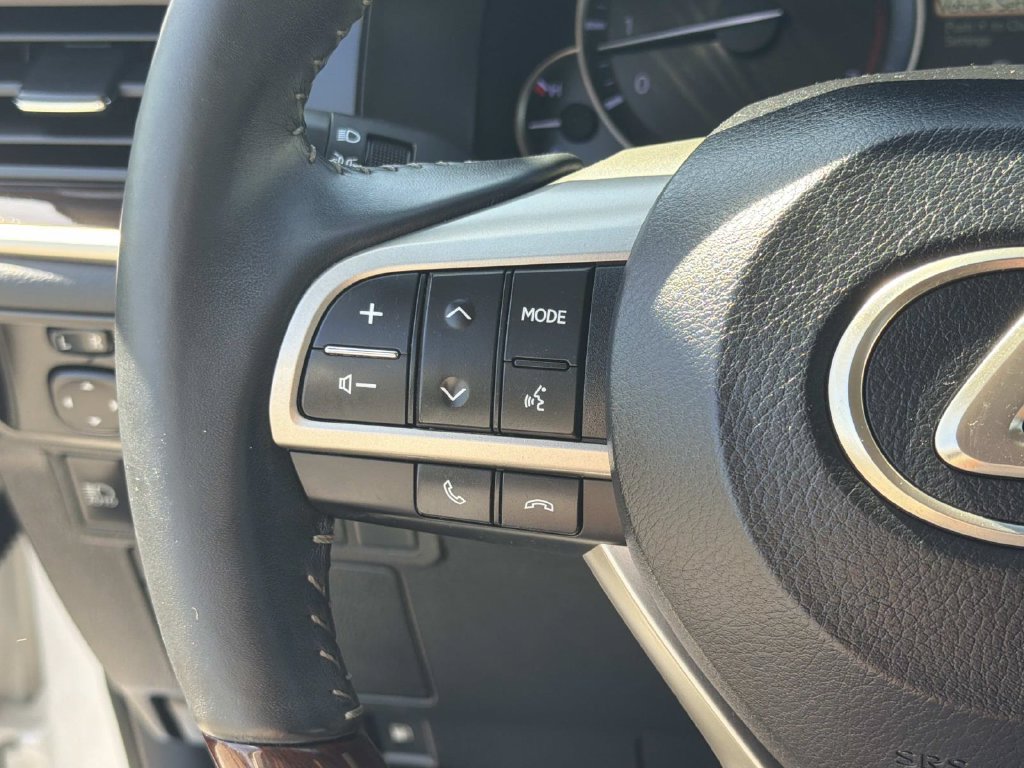 Used 2018 Lexus ES 350 w/ Navigation System Package FWD image 10