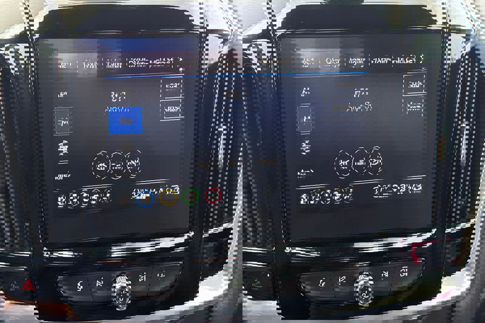 Used 2022 Chevrolet Traverse LT image 19