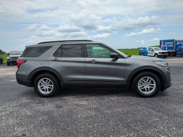 Certified 2026 Ford Explorer Active RWD image 4