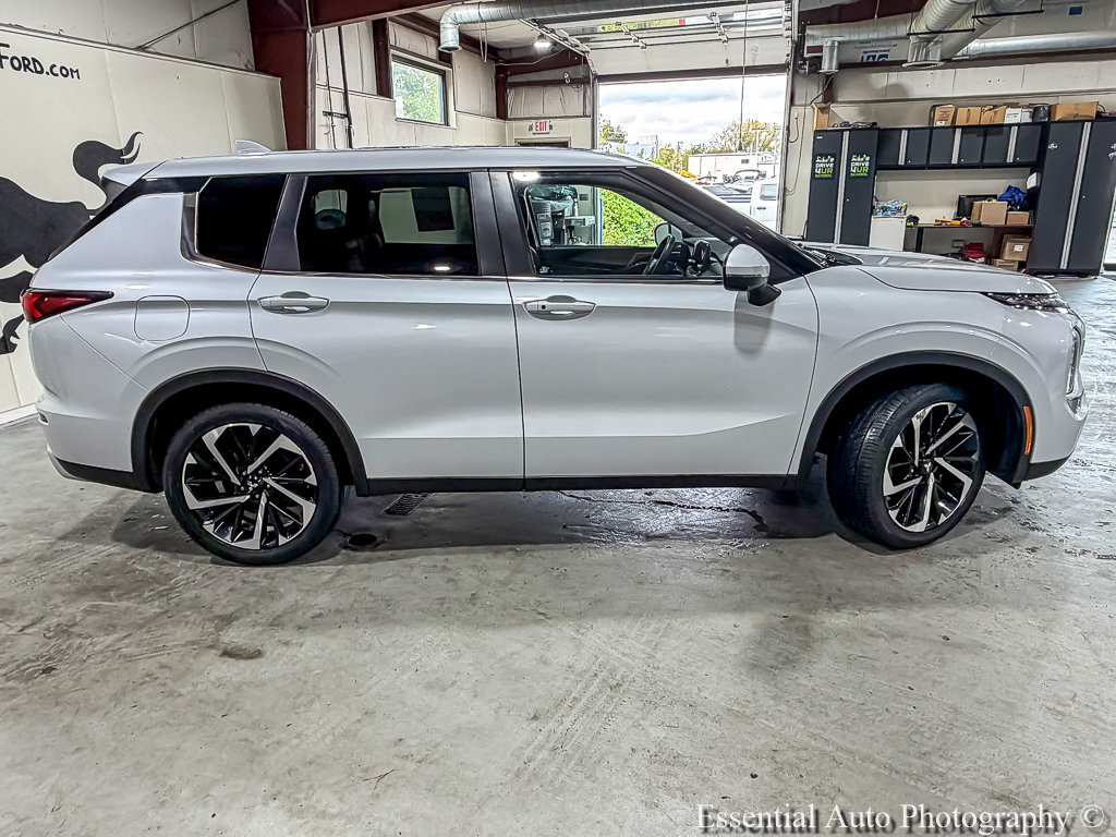 Used 2024 Mitsubishi Outlander SE AWD/4WD image 8