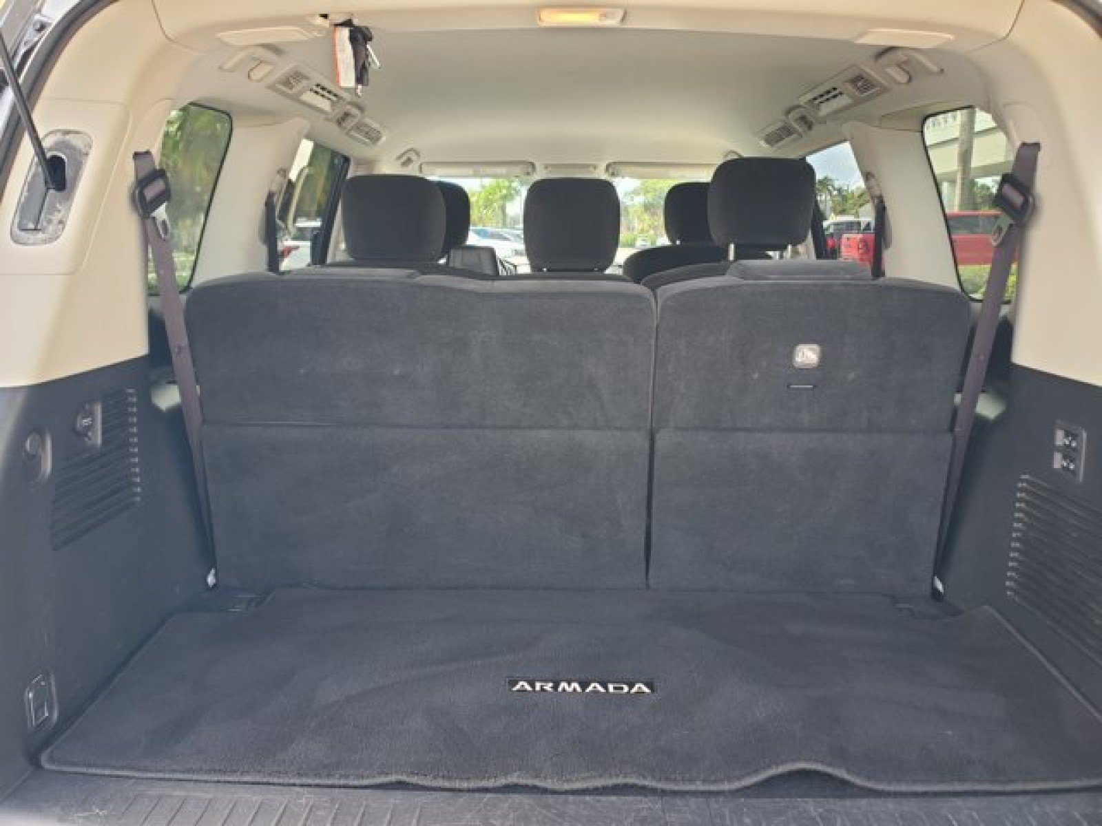 Used 2019 Nissan Armada SV w/ Driver Package RWD image 8