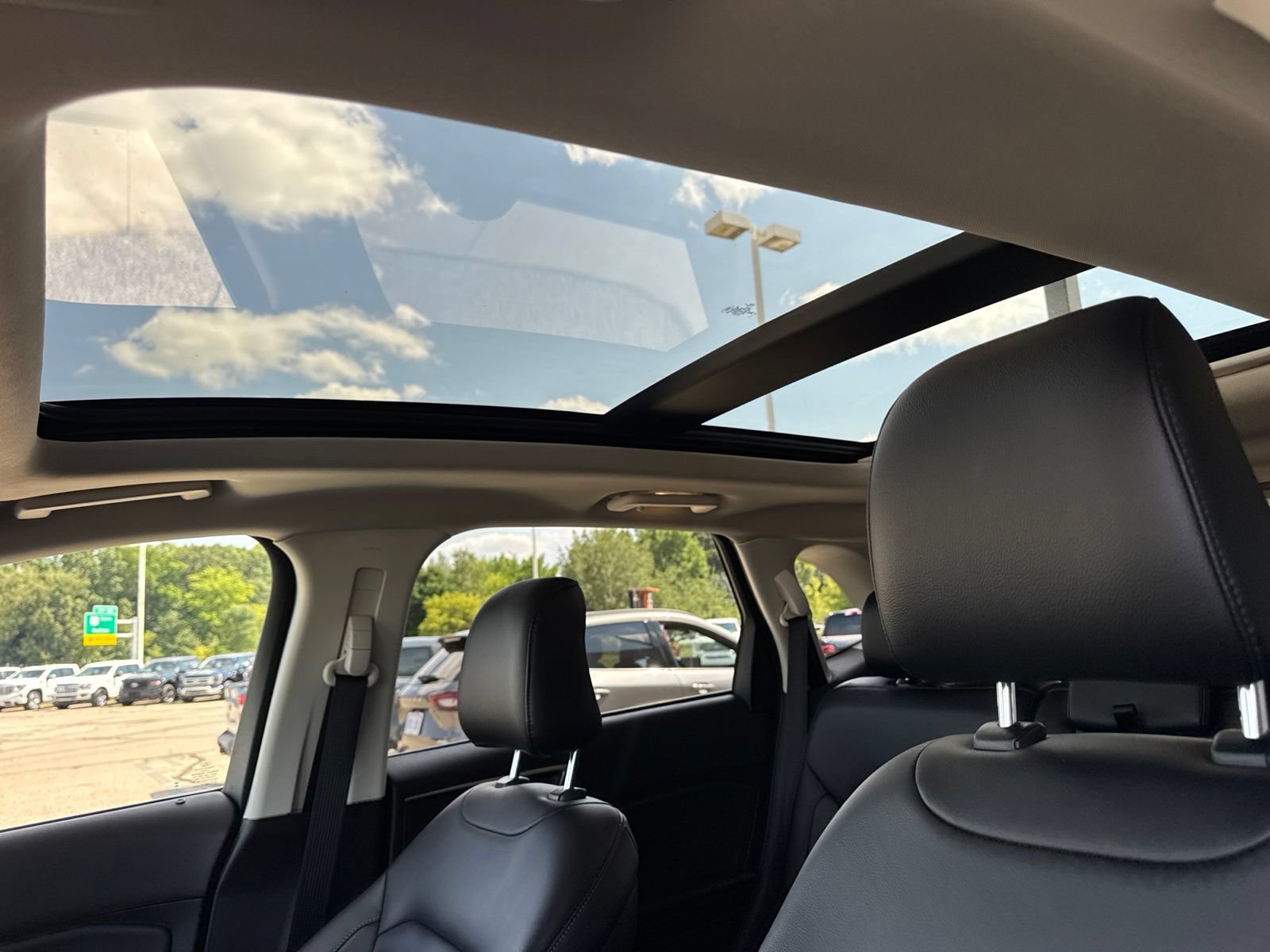 Certified 2024 Ford Edge SEL w/ Convenience Package AWD/4WD image 25