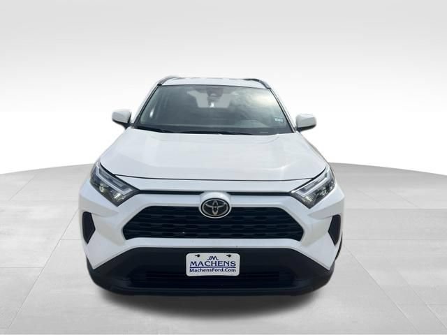 Used 2025 Toyota RAV4 XLE FWD image 12