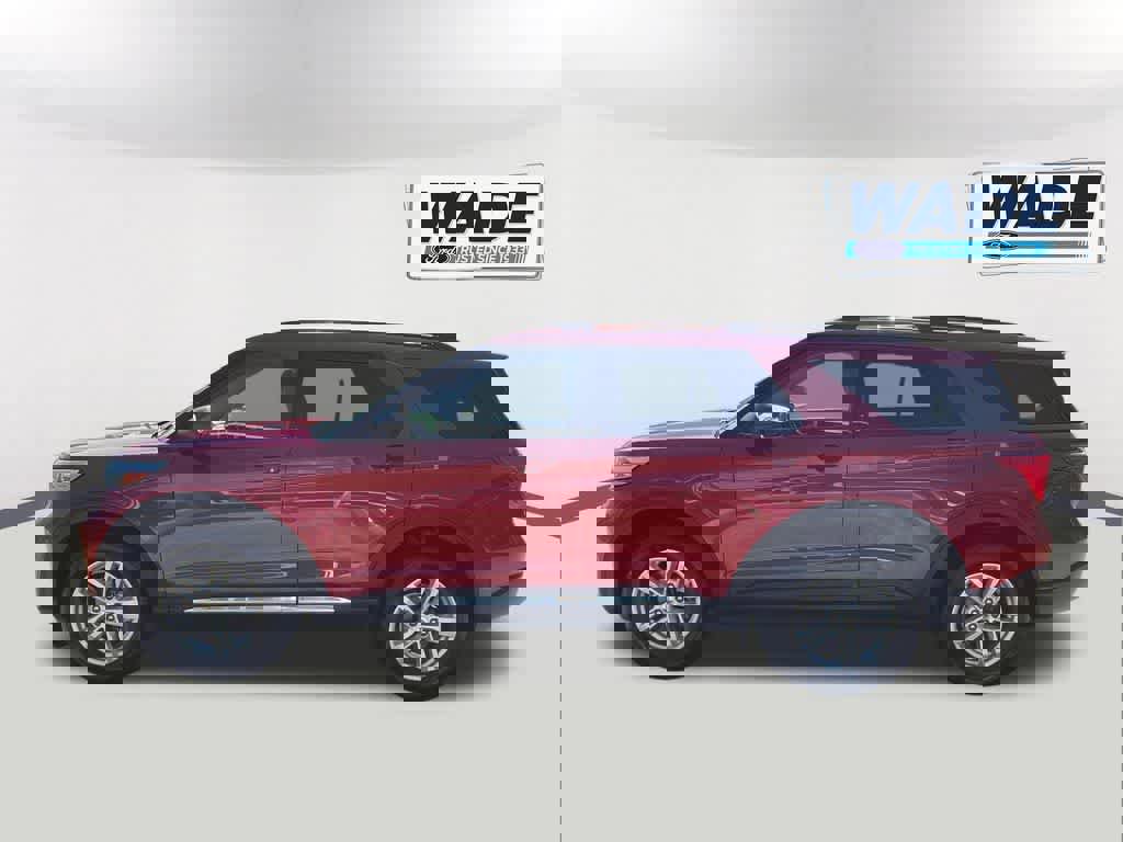 Certified 2022 Ford Explorer XLT w/ Equipment Group 202A image 8