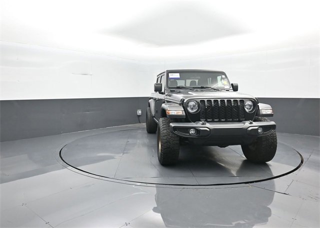 Used 2021 Jeep Gladiator Willys image 2
