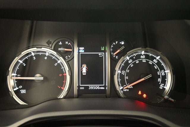 Used 2023 Toyota 4Runner TRD Off-Road Premium w/ Moonroof Package AWD/4WD image 24