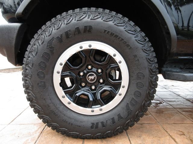 Certified 2022 Ford Bronco Big Bend w/ Sasquatch Package image 9