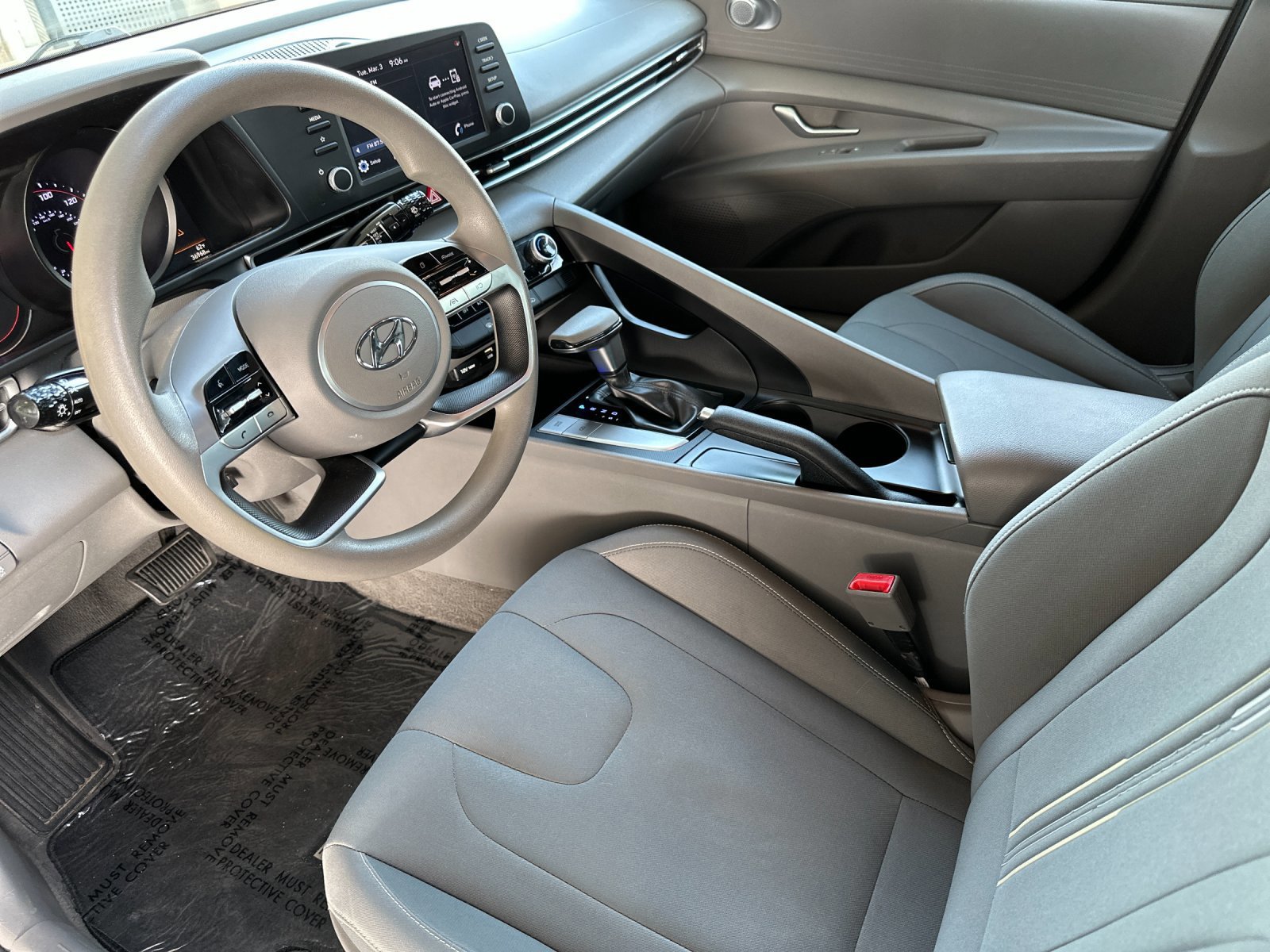 Used 2021 Hyundai Elantra SEL image 10