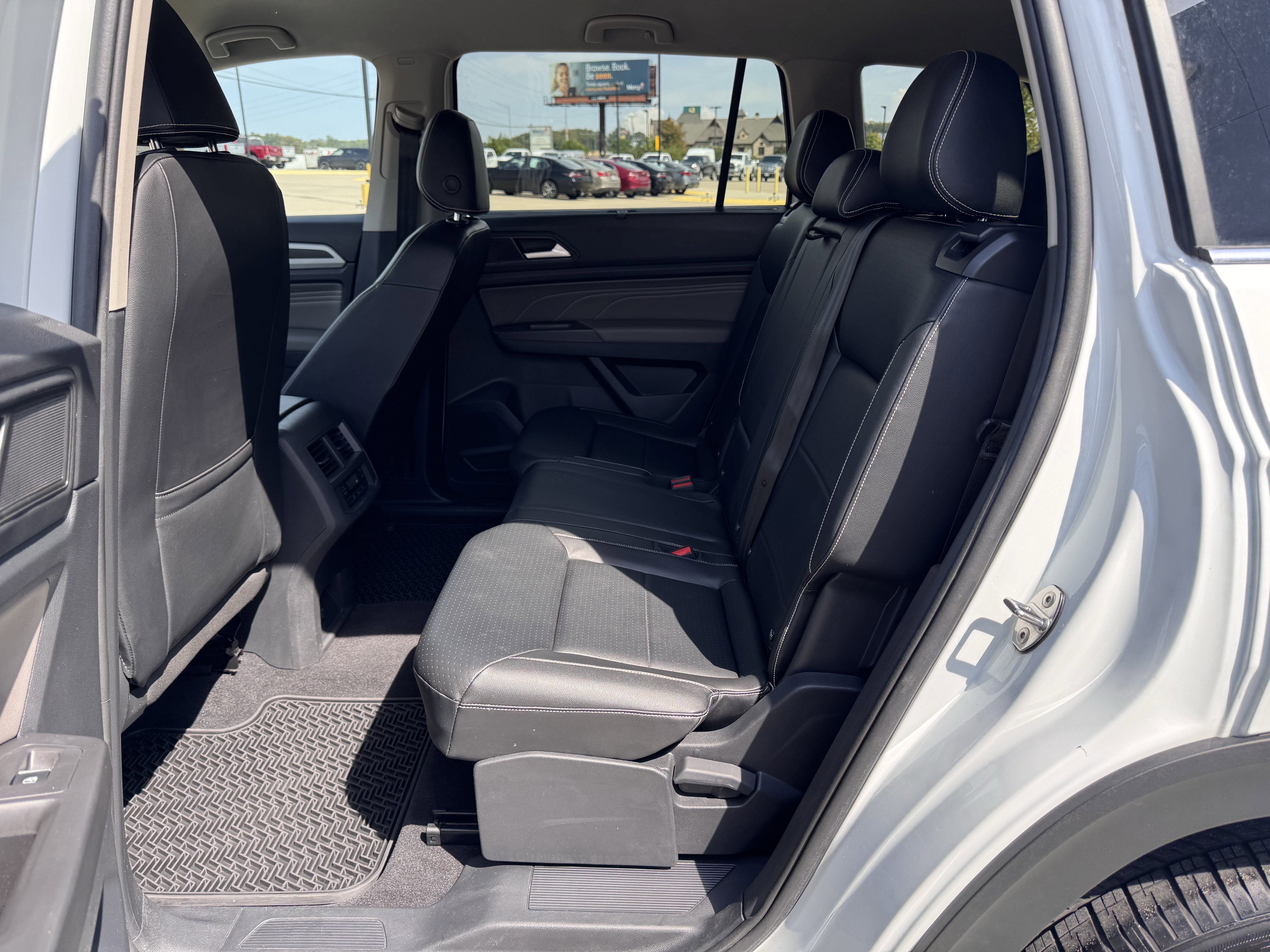 Used 2022 Volkswagen Atlas SE image 28