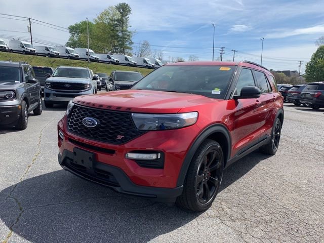 Certified 2023 Ford Explorer ST w/ Equipment Group 401A AWD/4WD image 4