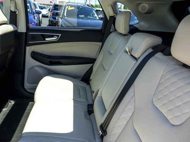 Certified 2023 Ford Edge Titanium w/ Class II Trailer Tow Package AWD/4WD image 18