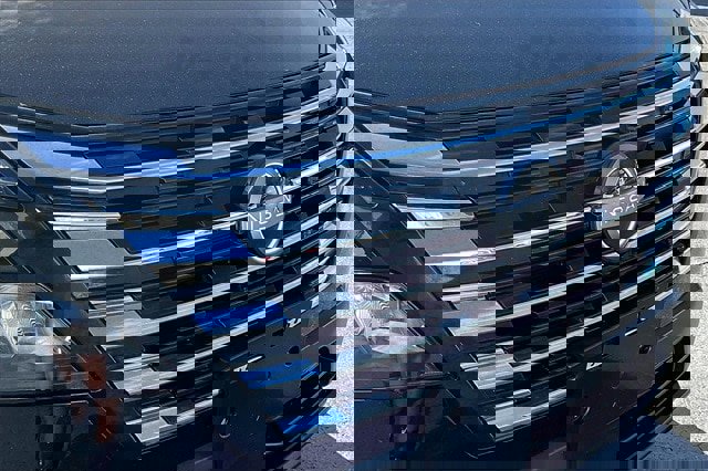 Used 2024 Nissan Rogue SV image 26