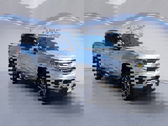 Used 2019 Chevrolet Colorado W/T w/ Custom Special Edition image 7