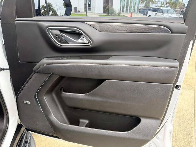Used 2024 GMC Yukon AT4 AWD/4WD image 17