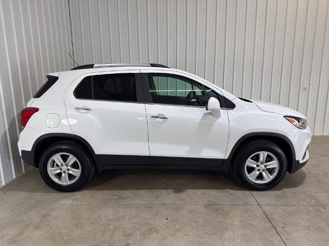 Used 2020 Chevrolet Trax LT w/ LT Convenience Package AWD/4WD image 28