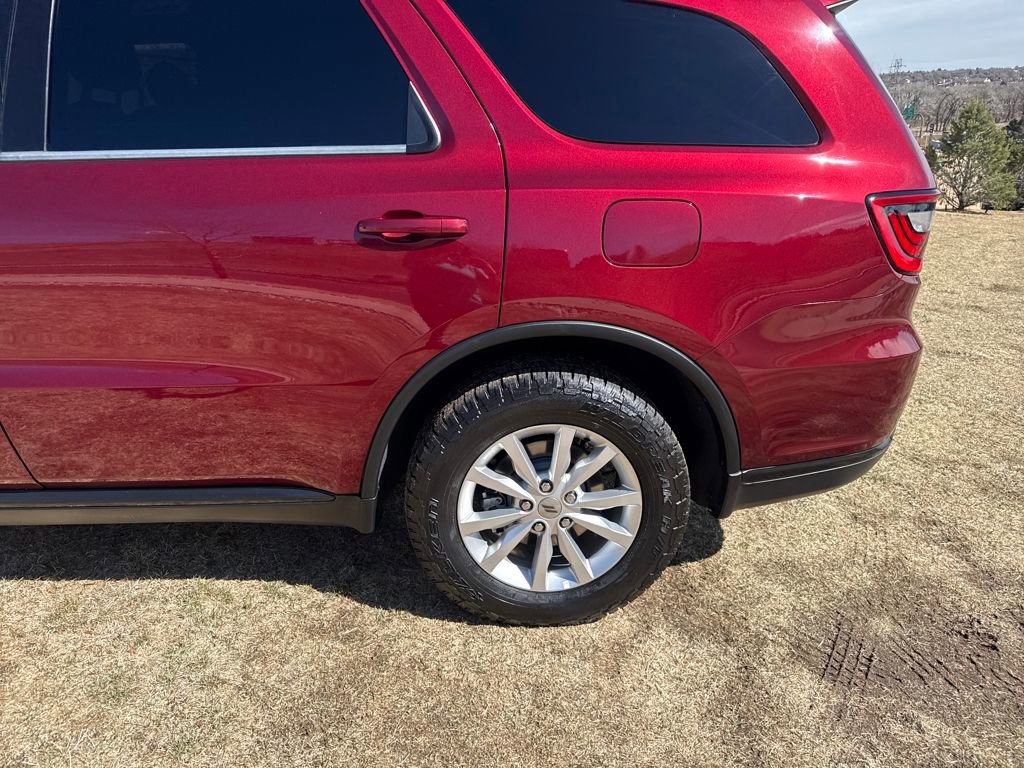 Used 2021 Dodge Durango SXT image 4