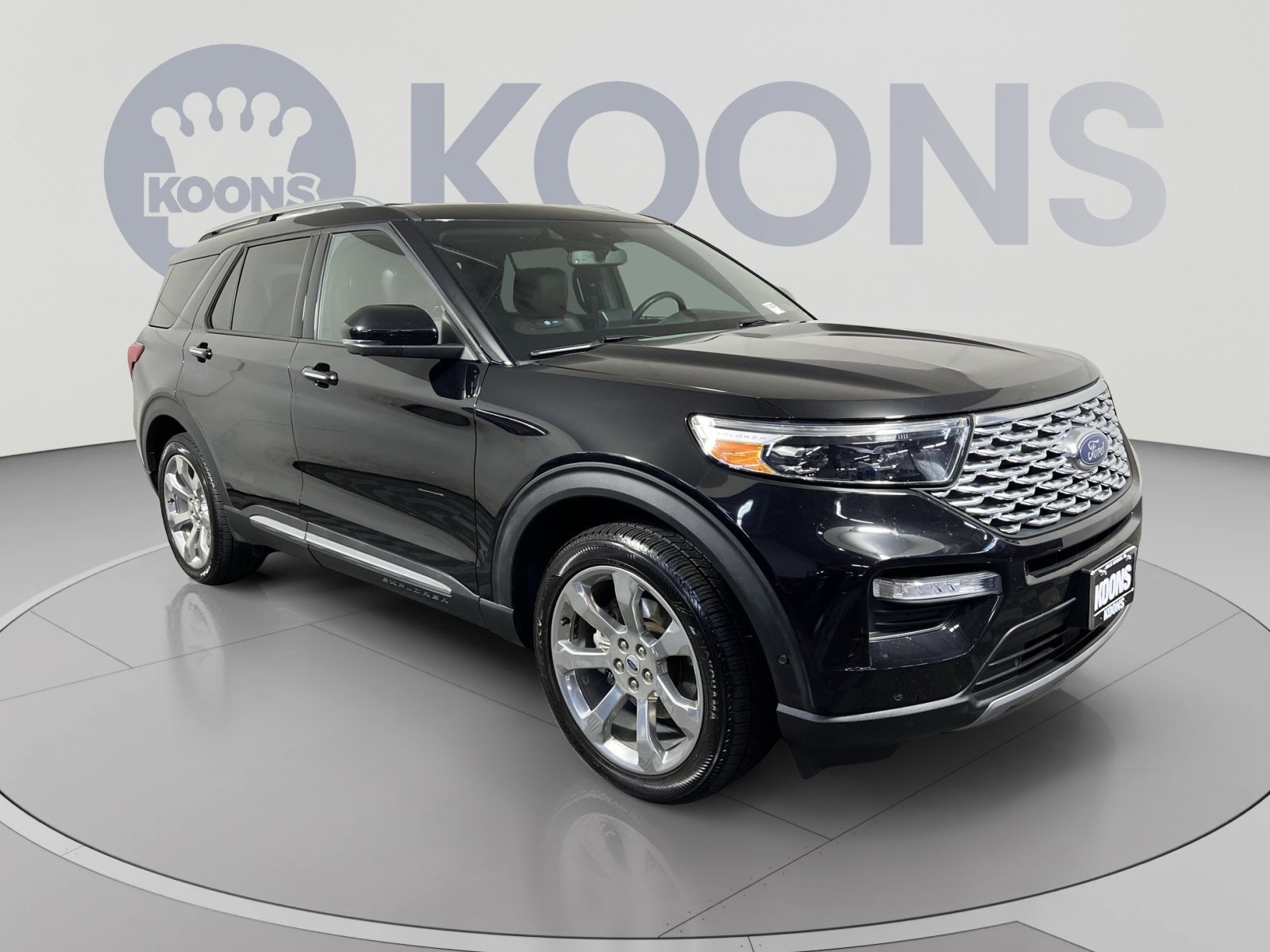 Certified 2020 Ford Explorer Platinum w/ Premium Technology Package AWD/4WD image 2