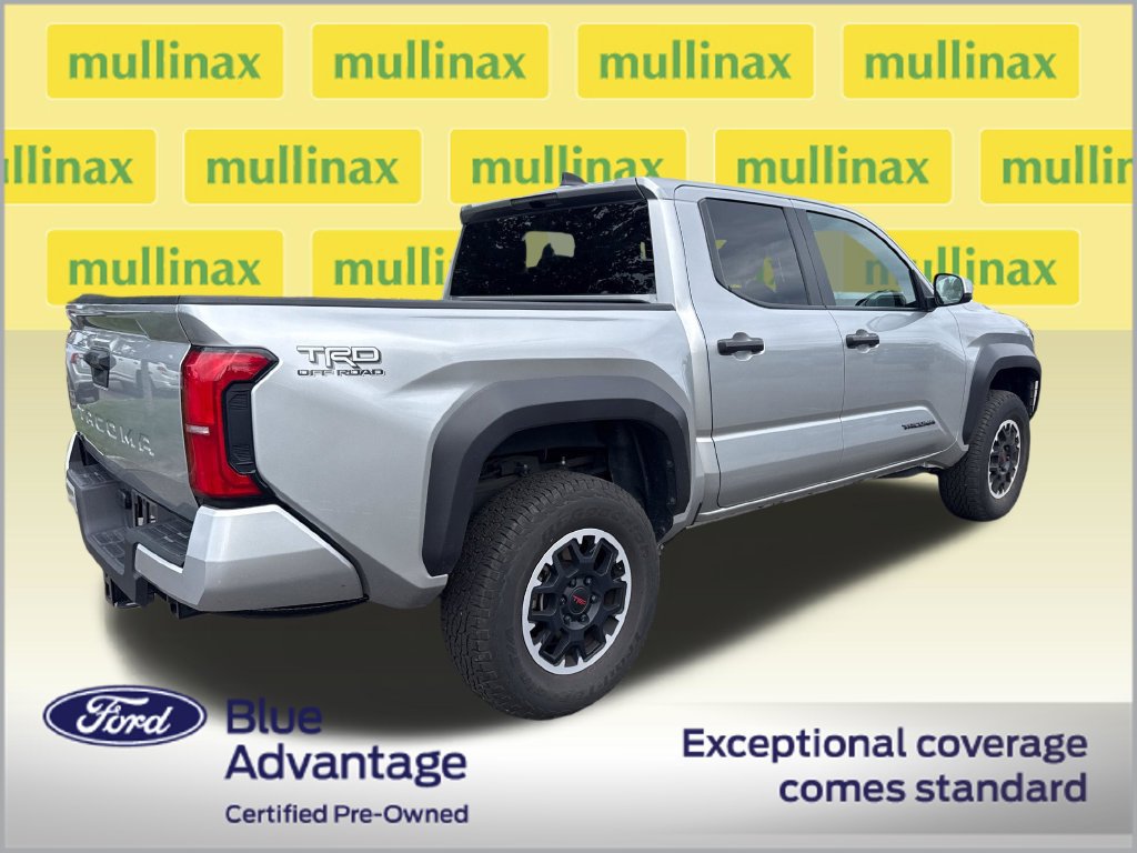 Used 2024 Toyota Tacoma TRD Off-Road AWD/4WD image 3