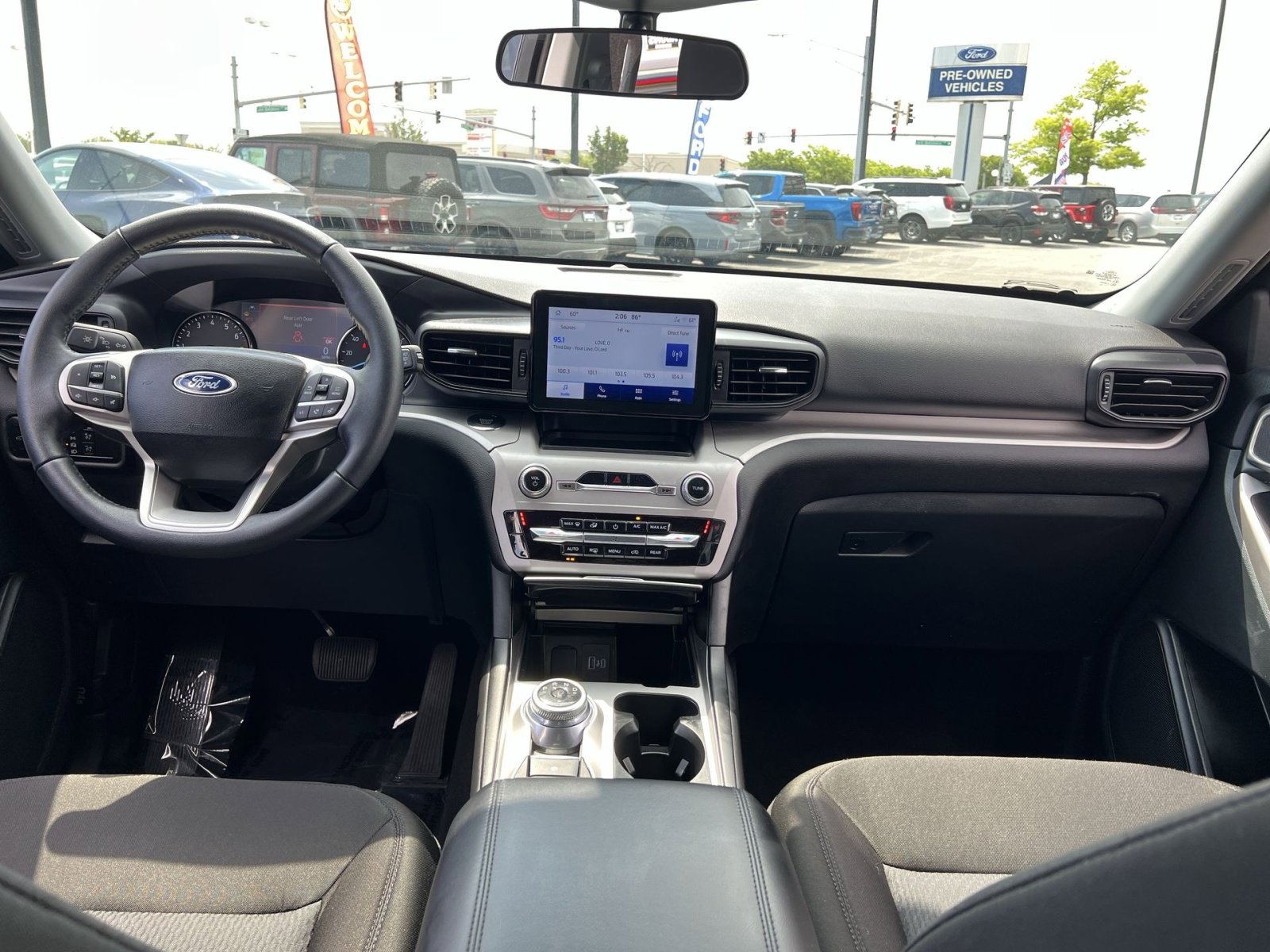 Certified 2023 Ford Explorer XLT AWD/4WD image 30