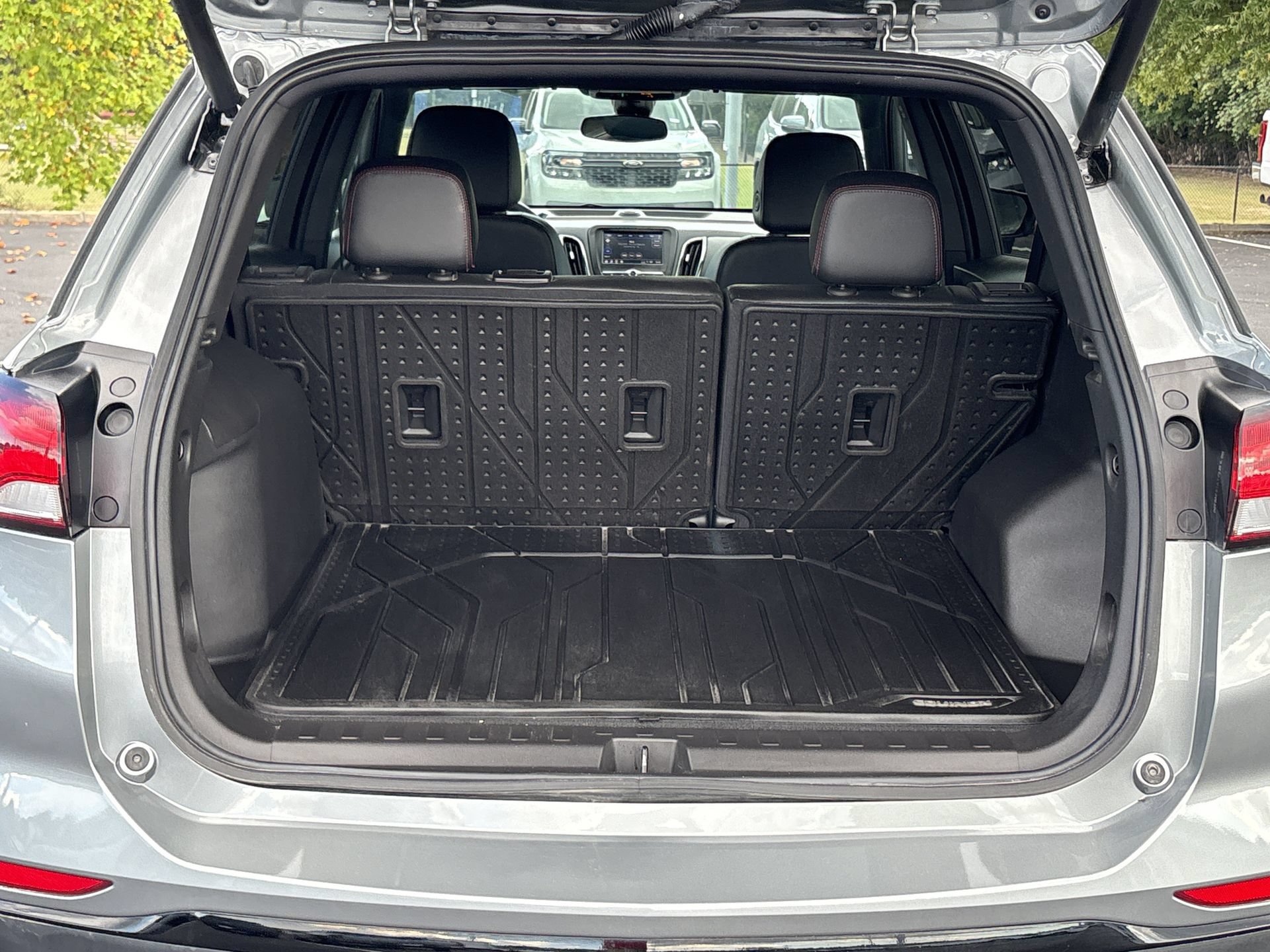 Used 2024 Chevrolet Equinox RS w/ LPO, Floor Liner Package FWD image 23