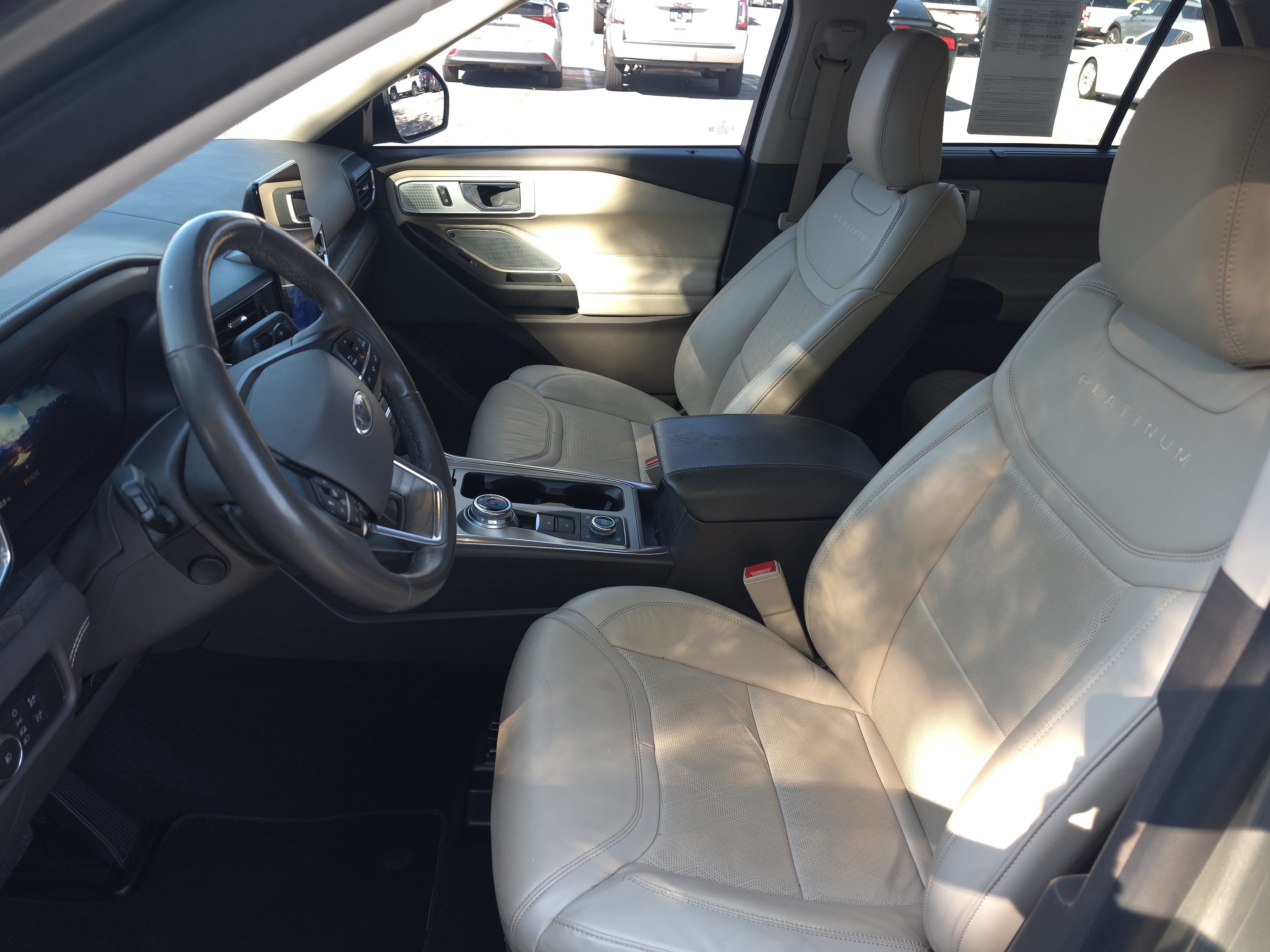 Certified 2020 Ford Explorer Platinum w/ Premium Technology Package AWD/4WD image 10