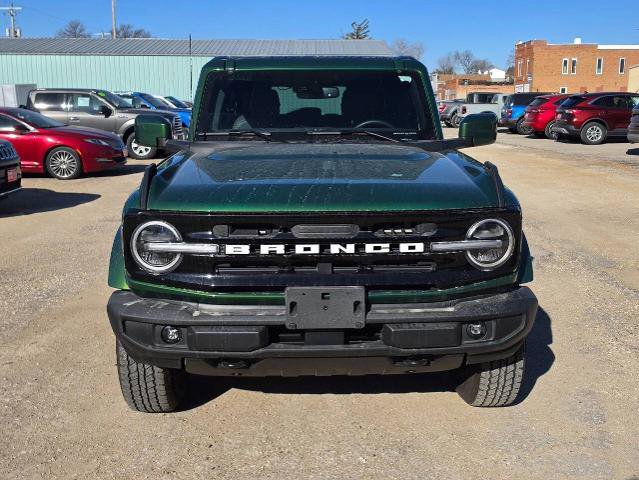 Certified 2025 Ford Bronco Outer Banks AWD/4WD image 2