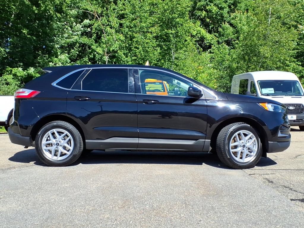 Certified 2024 Ford Edge SEL AWD/4WD image 3